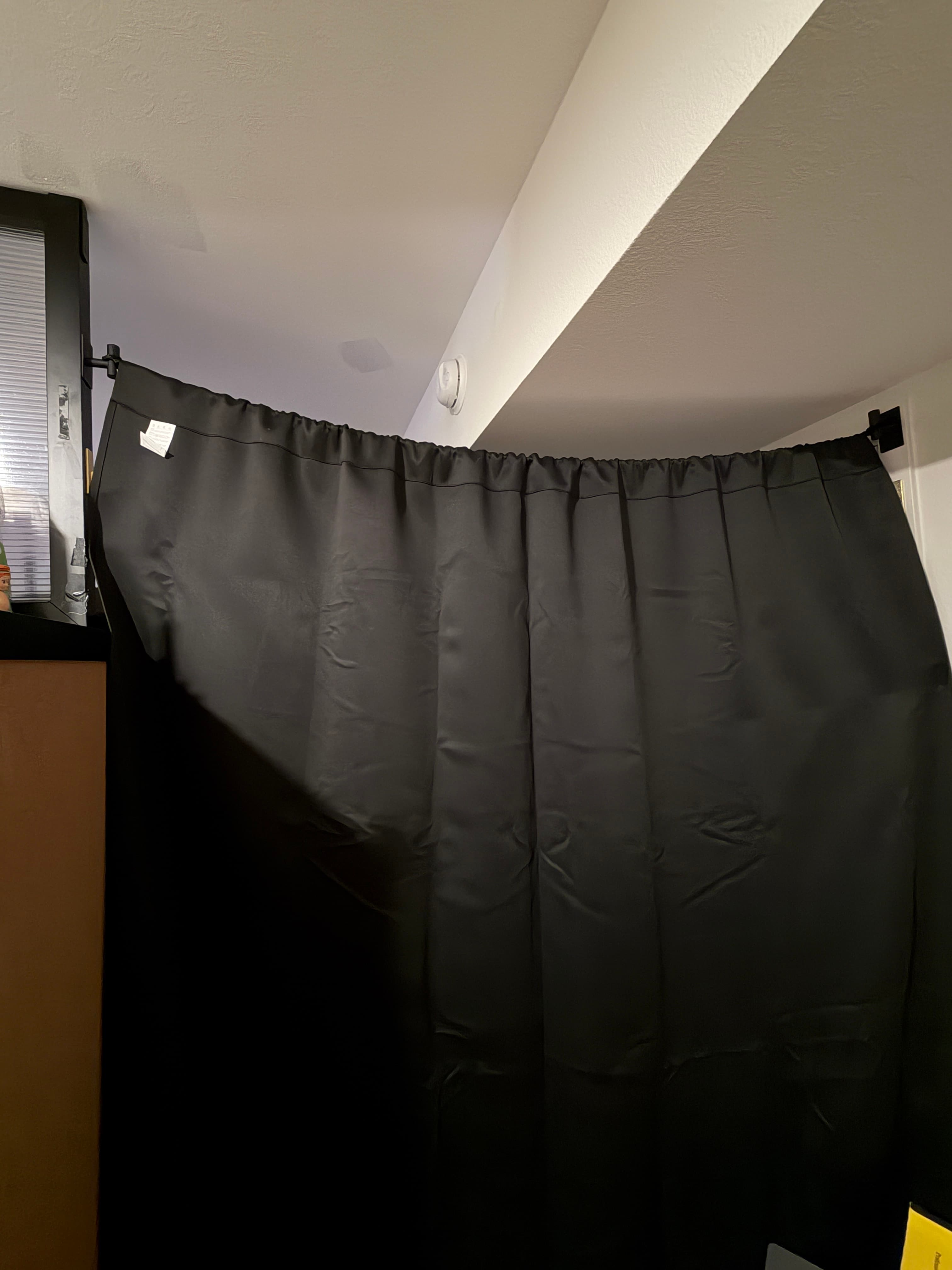 Room divider curtain